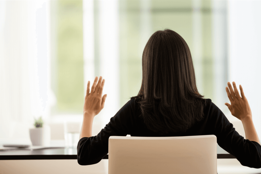 Zepbound medication bottle with warning symbol, highlighting potential gallstone side effects