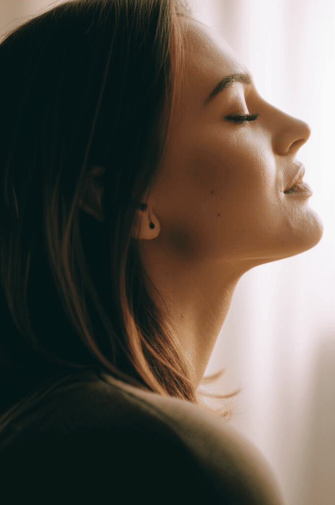 Woman drinking water and eating fiber-rich salad to manage Zepbound-related digestive issues and constipation relief